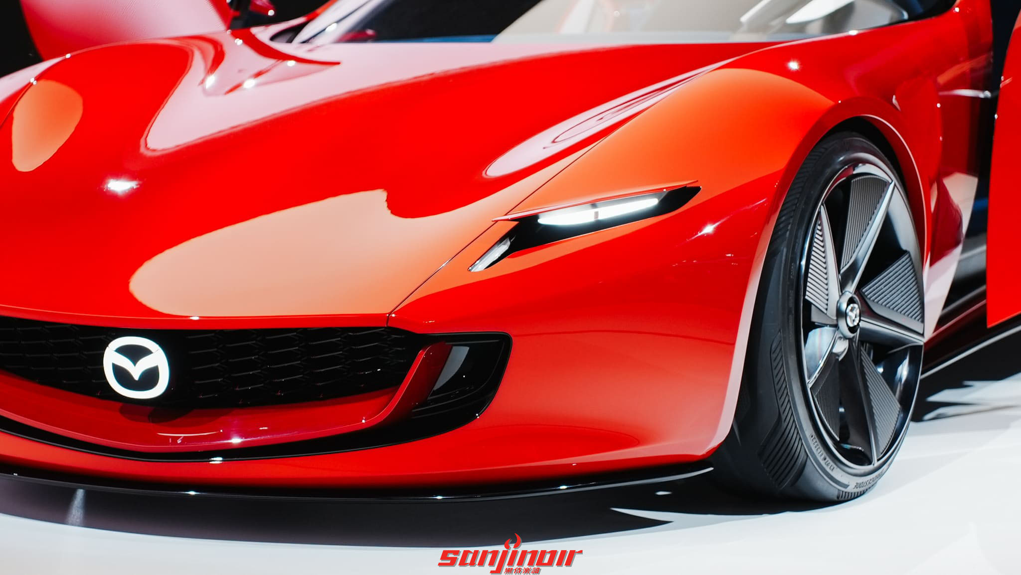 The MAZDA ICONIC SP, compact sports car concept 